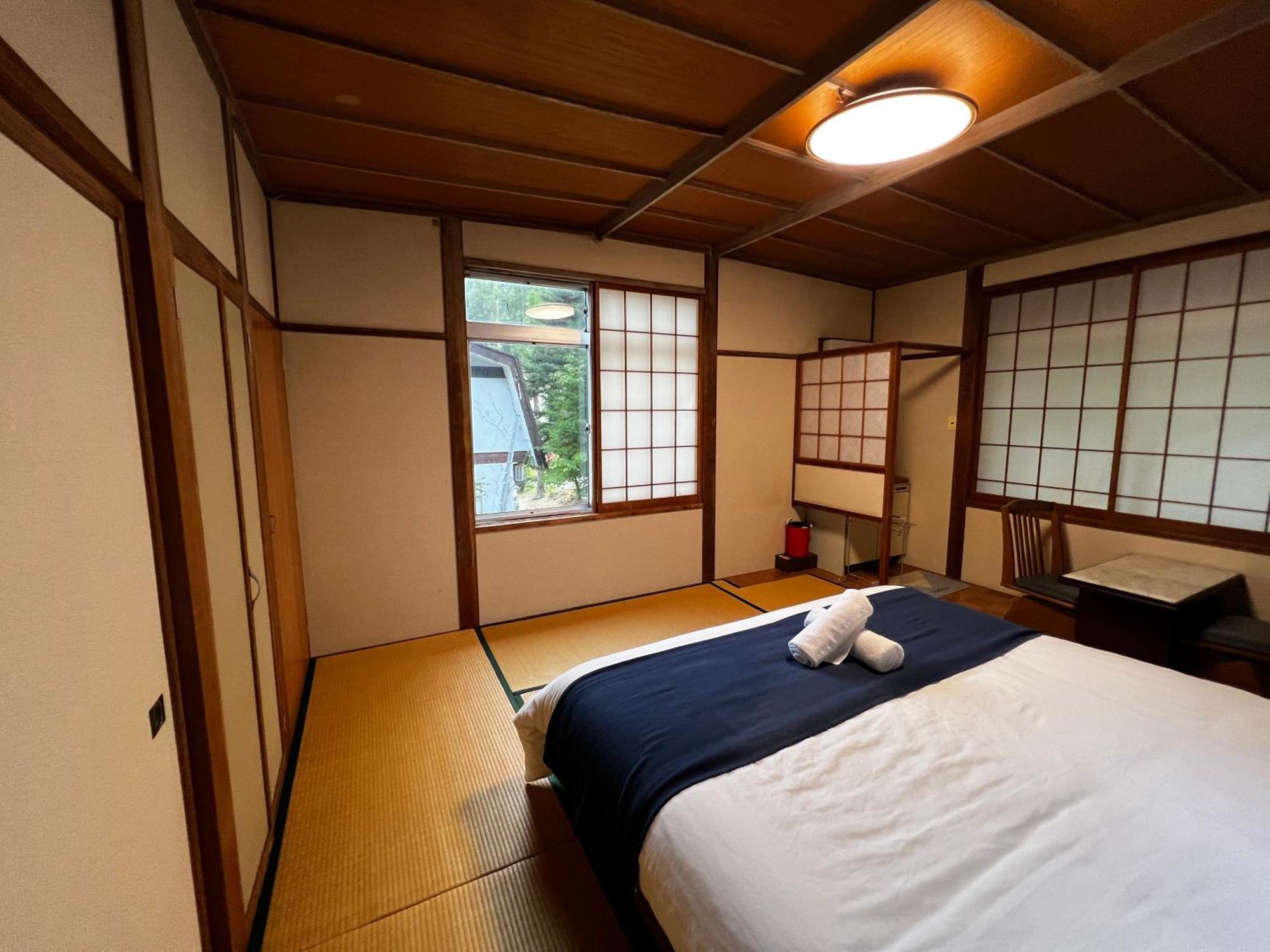 Hotel Sneaky Peaks Hakuba Exterior foto